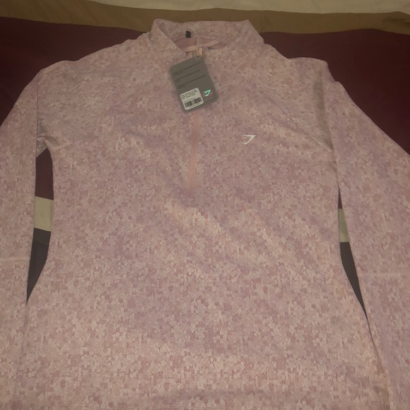 Gymshark Tops - NWT Gymshark Fleur Pullover